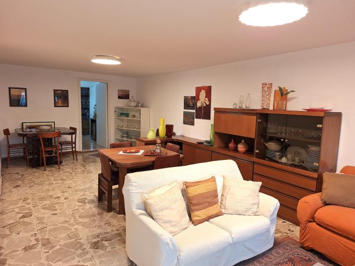 Image No.5-2 Bed House/Villa for sale