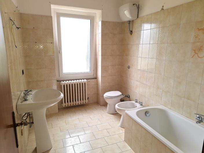 Image No.9-2 Bed House/Villa for sale