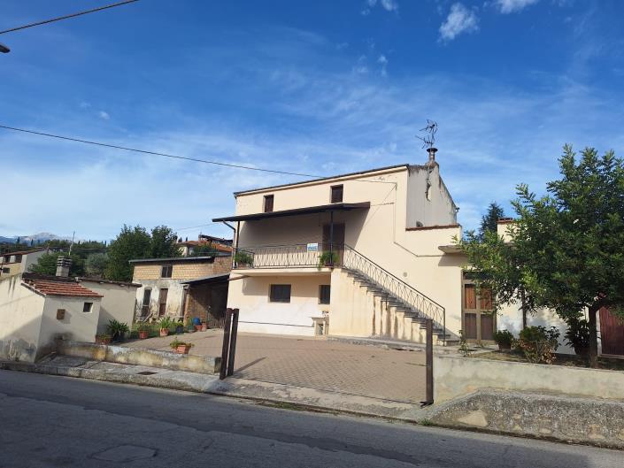 Image No.3-2 Bed House/Villa for sale