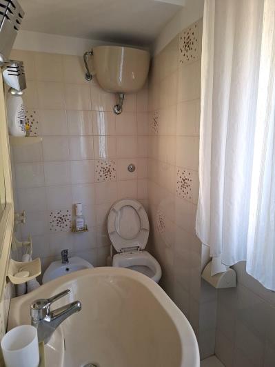 Image No.19-4 Bed House for sale