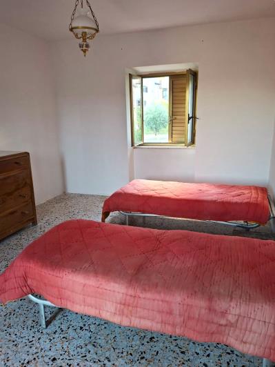 Image No.32-4 Bed House for sale