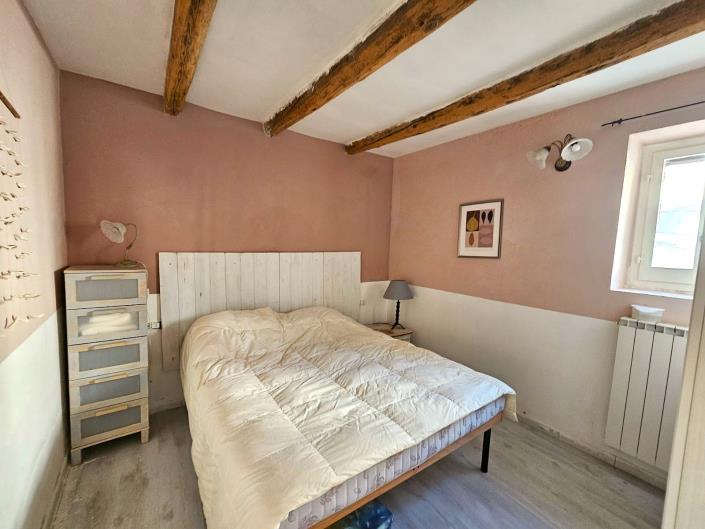 Image No.10-3 Bed Semi-Detached for sale