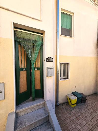 Image No.13-3 Bed Semi-Detached for sale