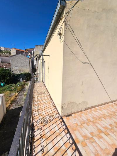 Image No.27-3 Bed Semi-Detached for sale