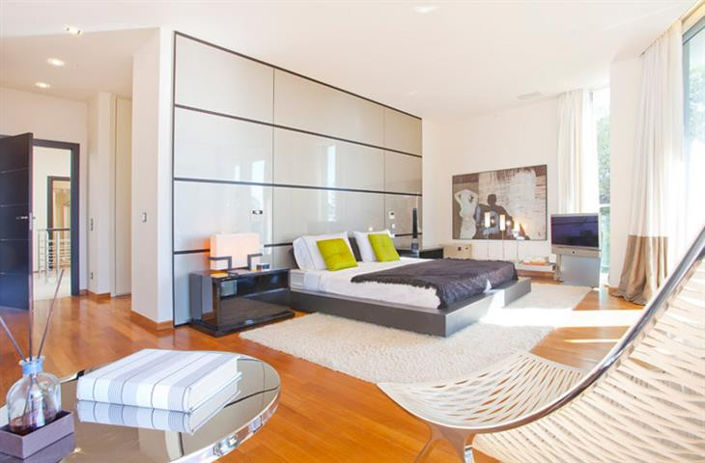 Image No.5-4 Bed House for sale