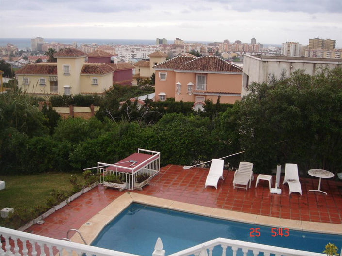 Image No.17-2 Bed House for sale