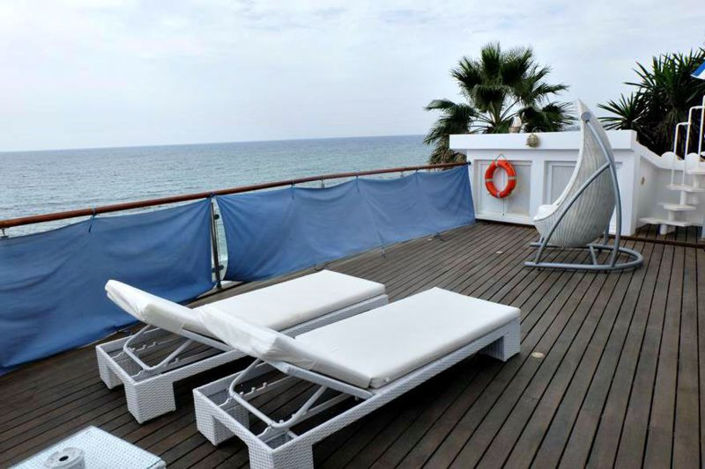 Image No.18-6 Bed House for sale