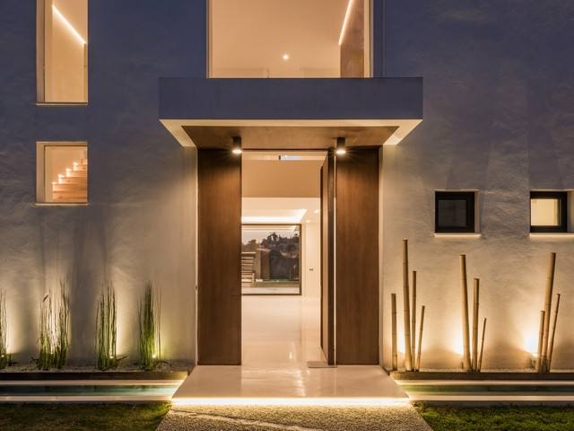 Image No.27-5 Bed House for sale