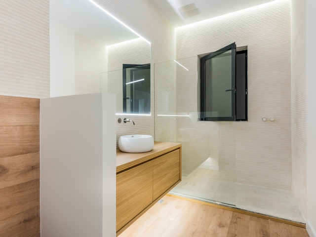 Image No.37-5 Bed House for sale