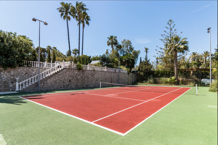 Image No.30-5 Bed House for sale