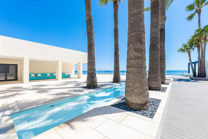 Image No.2-4 Bed House for sale