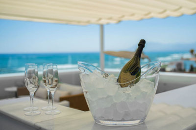 10-bb915d1cb19341576dcdc994b81ab9c5