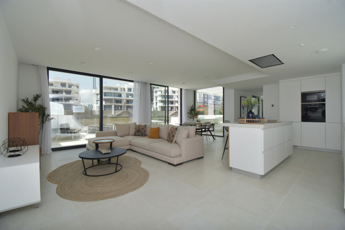 Image No.17-2 Bed Apartment for sale