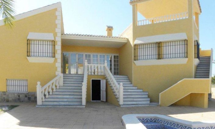 Image No.6-3 Bed Villa for sale