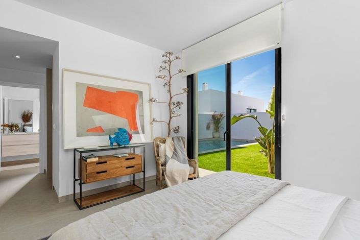 Image No.30-3 Bed Villa for sale