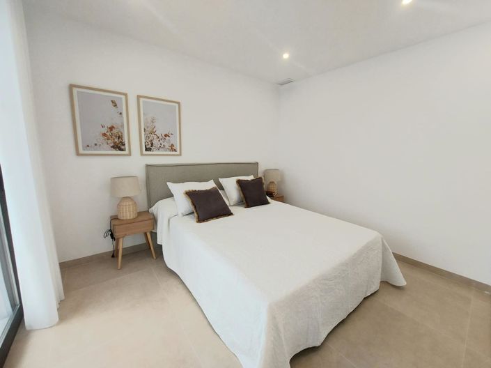 Image No.16-3 Bed Villa for sale