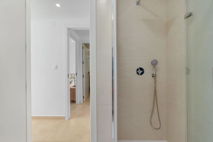 Image No.29-3 Bed Bungalow for sale