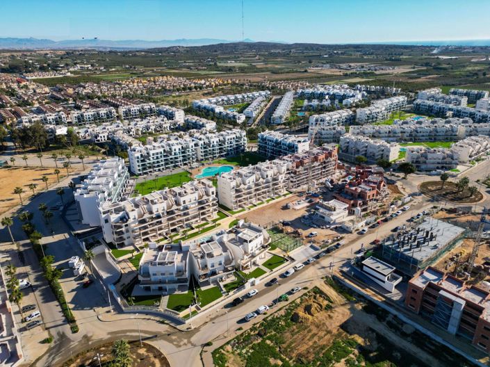 Image No.4-2 Bed Apartment for sale