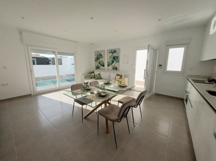 Image No.14-2 Bed Villa for sale