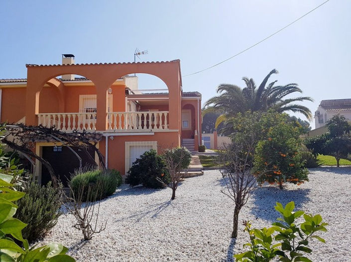 Image No.12-5 Bed House for sale