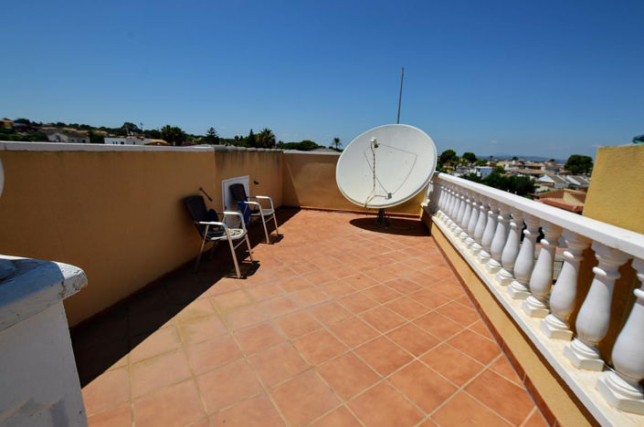 Image No.19-6 Bed House for sale