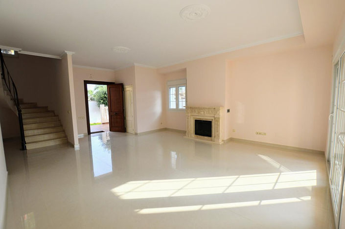 Image No.13-4 Bed House for sale