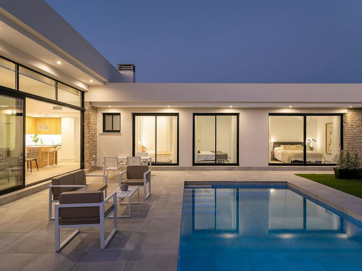 Image No.1-3 Bed House for sale