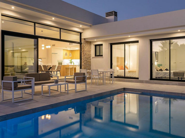 Image No.2-3 Bed House for sale