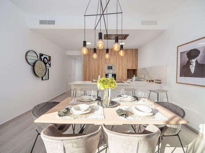 Image No.4-3 Bed House for sale