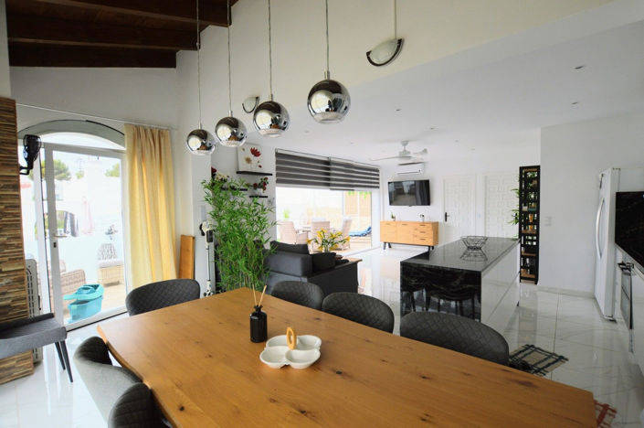 Image No.15-5 Bed House for sale