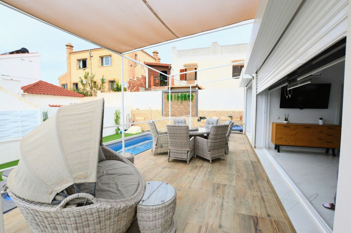 Image No.20-5 Bed House for sale