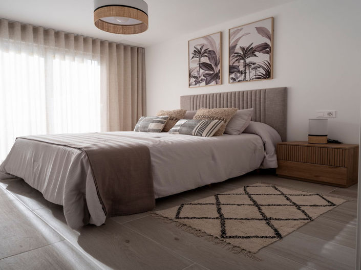 Image No.7-3 Bed House for sale