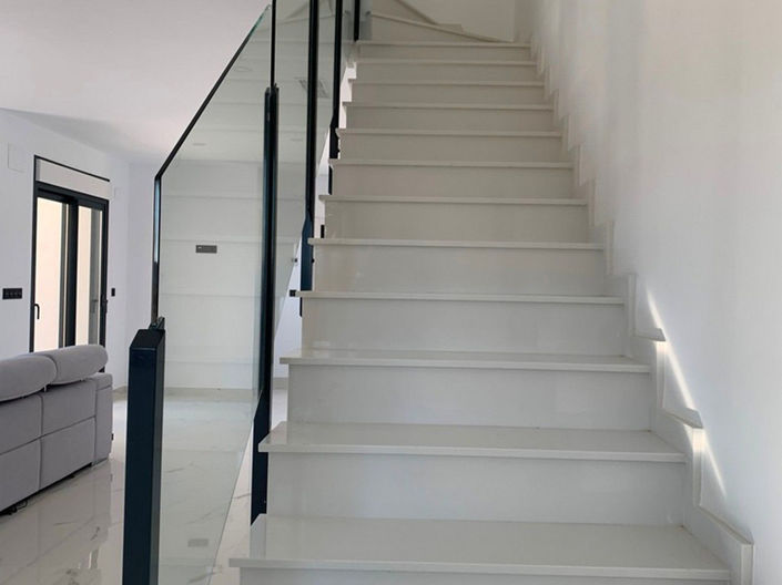 Image No.7-4 Bed House for sale