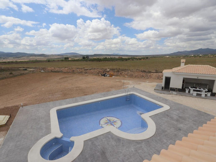 Image No.13-4 Bed House for sale