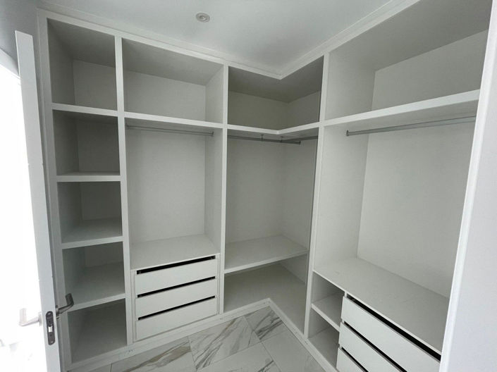 Image No.14-6 Bed House for sale