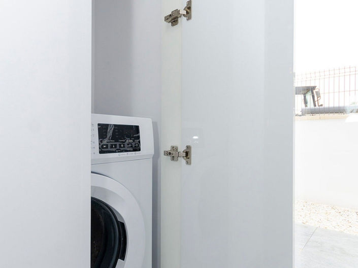 Image No.17-3 Bed House for sale