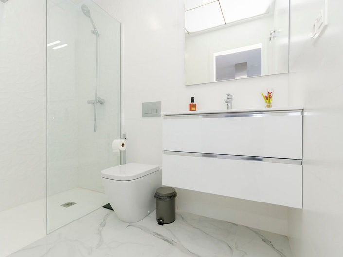 Image No.28-3 Bed House for sale