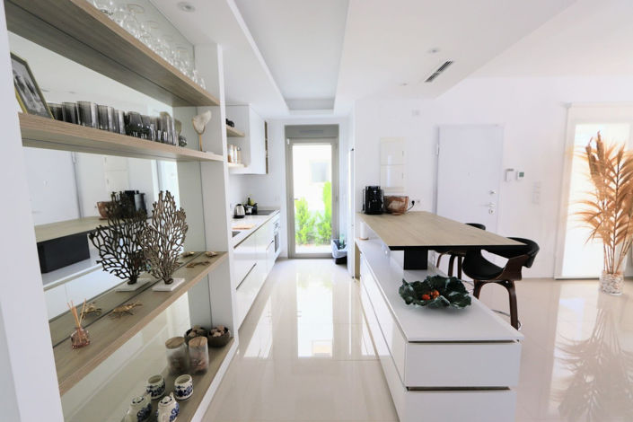 Image No.13-4 Bed House for sale