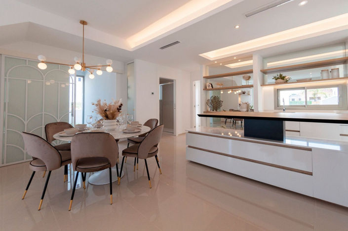 Image No.7-4 Bed House for sale