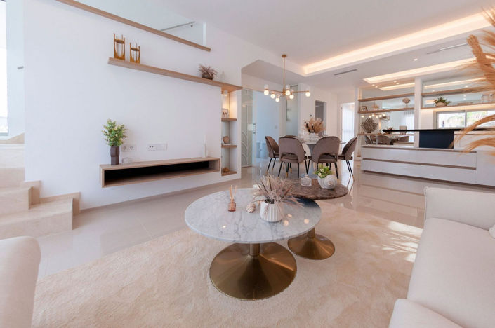 Image No.9-4 Bed House for sale