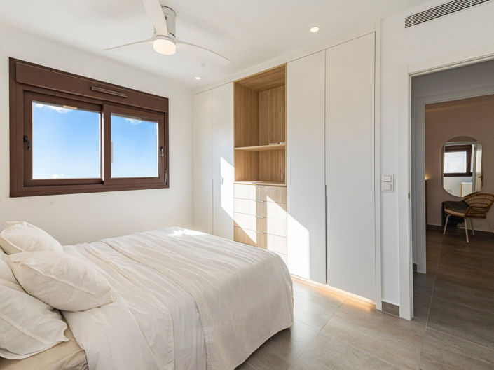 Image No.13-2 Bed Apartment for sale