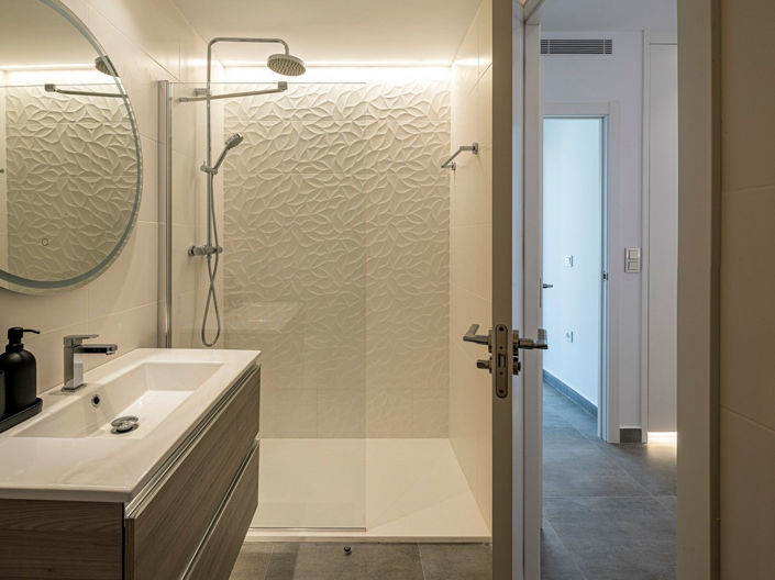 Image No.16-2 Bed Apartment for sale