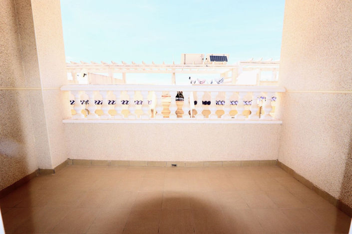 Image No.22-3 Bed House for sale