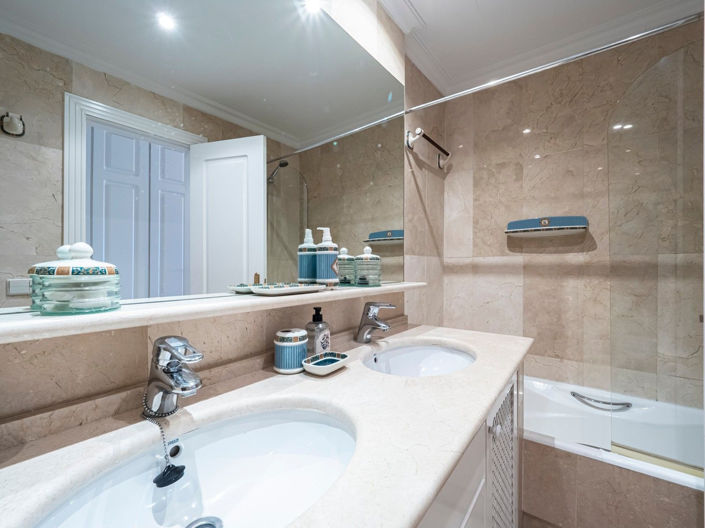 Image No.16-2 Bed Apartment for sale