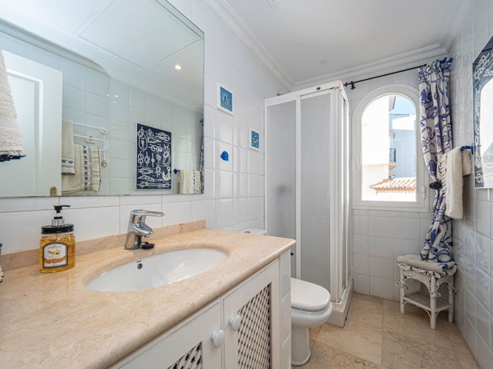 Image No.25-2 Bed Apartment for sale