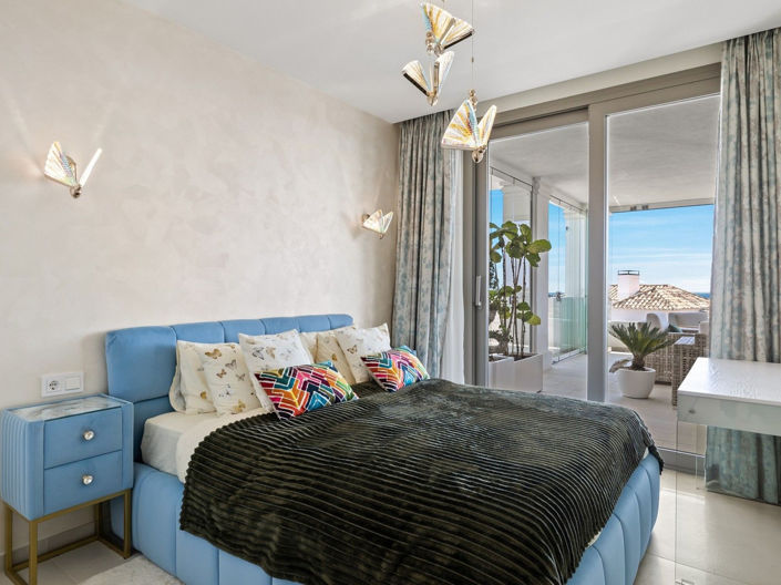 Image No.16-7 Bed Apartment for sale