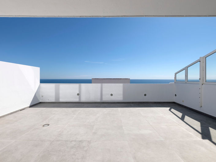 Image No.14-3 Bed Apartment for sale