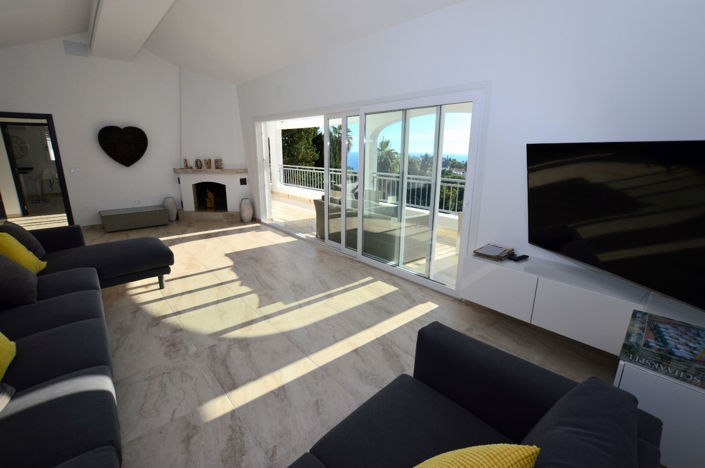 Image No.5-6 Bed House for sale