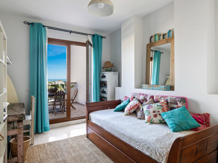 Image No.19-4 Bed House for sale