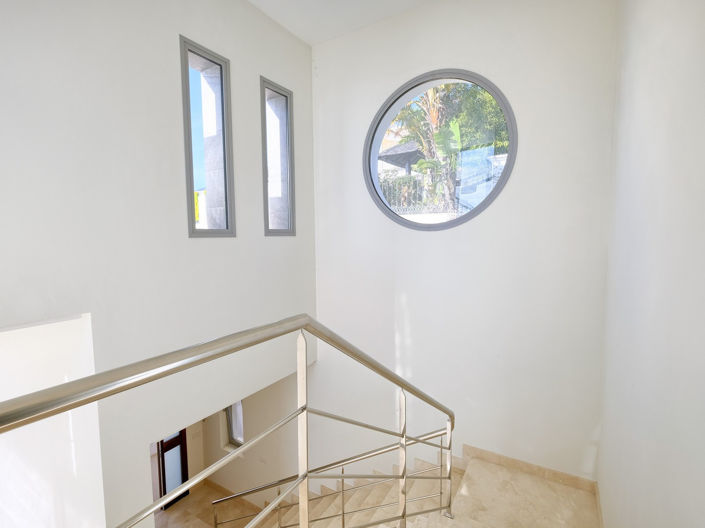 Image No.25-4 Bed House for sale